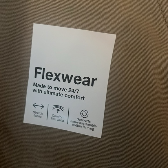 NWT Sonoma Straight leg Khaki pants with Flexwear size 38x32 - Picture 3 of 7